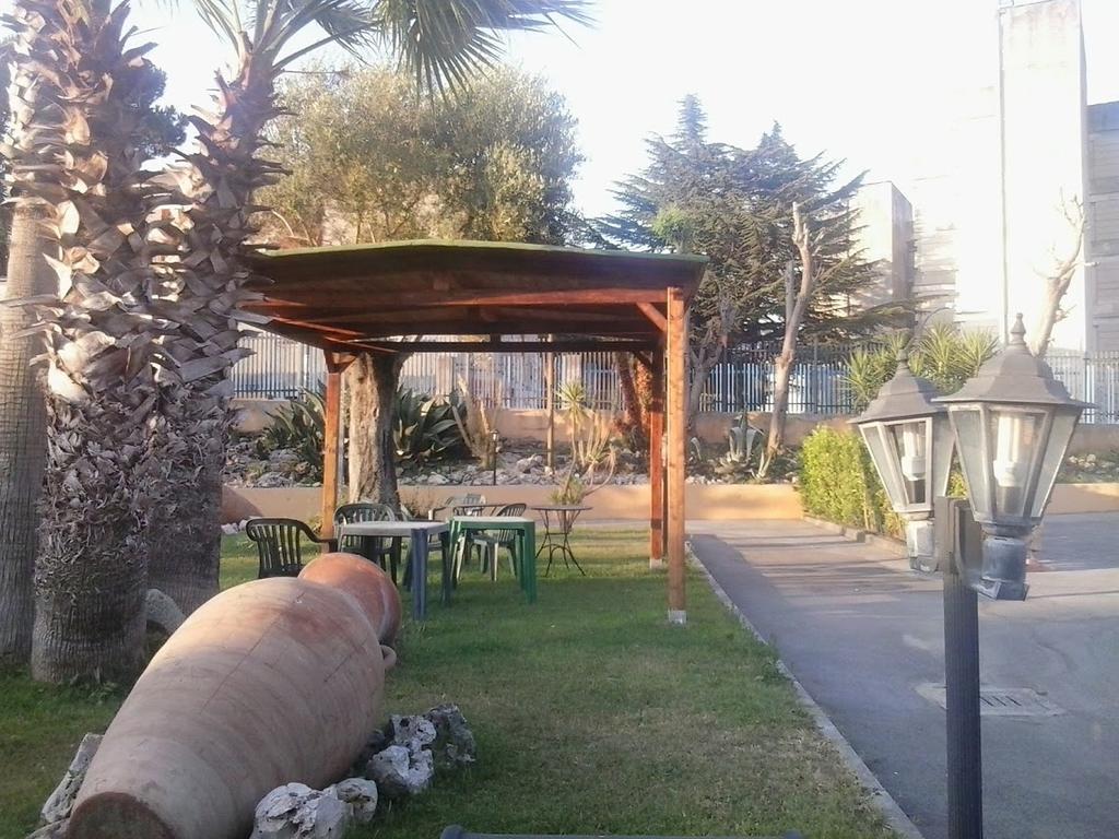 Hotel Federico II Neapel Exterior foto