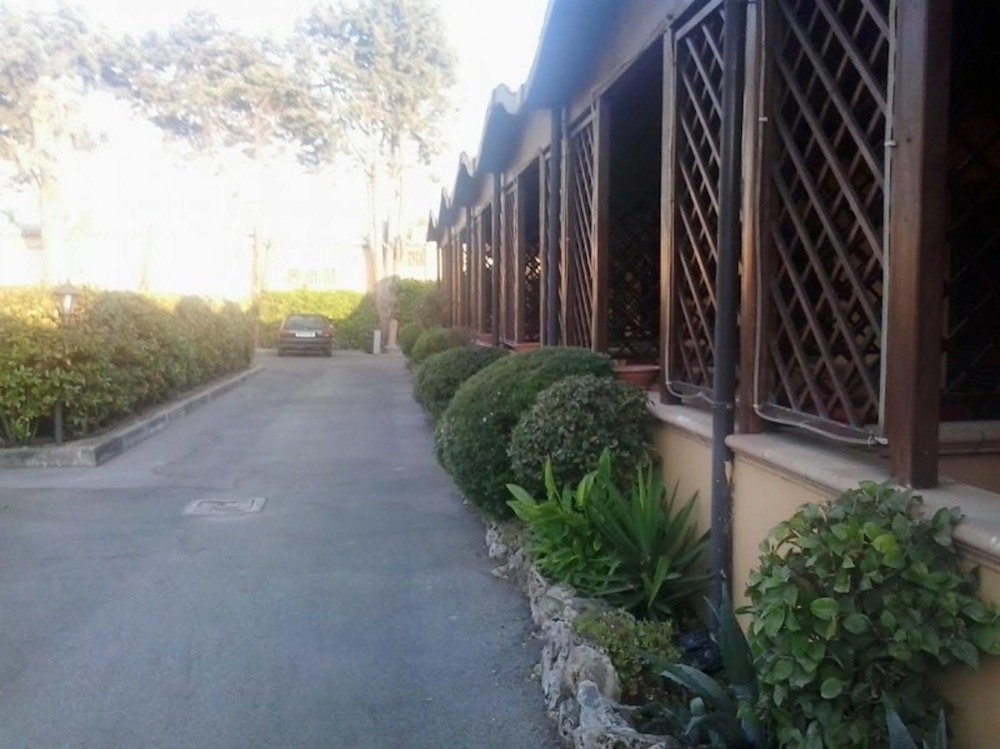 Hotel Federico II Neapel Exterior foto
